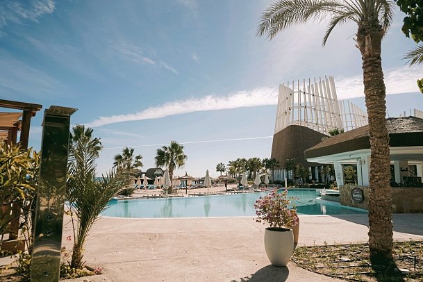 Tawila Island Resort