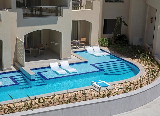 SRNTY Sahl Hasheesh - Wohnbeispiel Doppelzimmer Swim Up (Zimmercodierung DBQ)