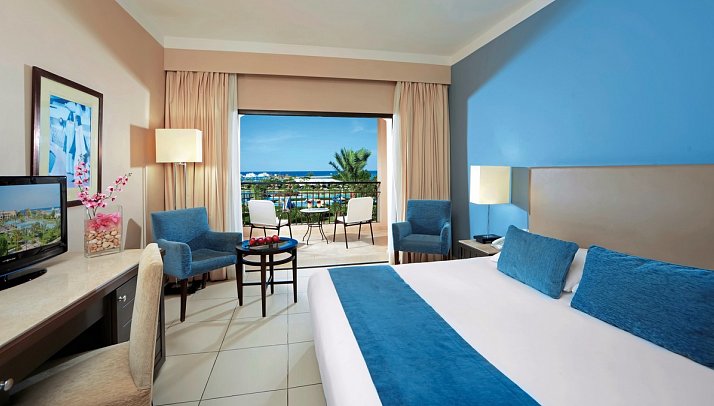 JAZ Aquamarine - Wohnbeispiel Doppelzimmer Superior Poolblick (Zimmercodierungen DSP & DCP)