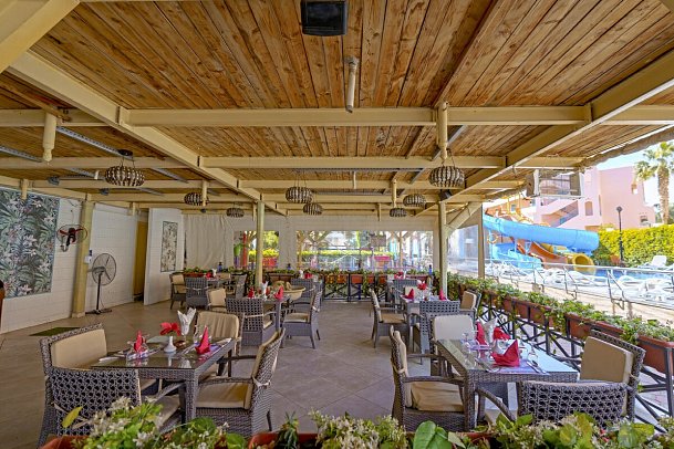 Minamark Beach Resort & Spa