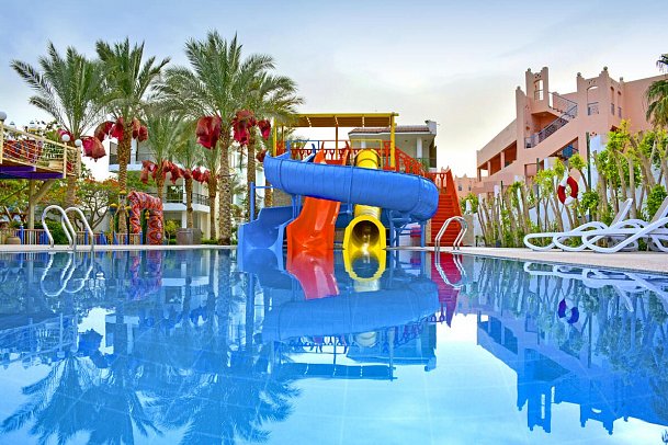 Minamark Beach Resort & Spa