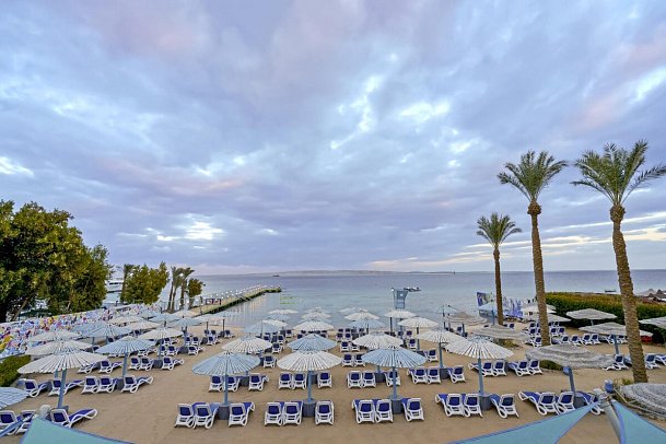 Minamark Beach Resort & Spa