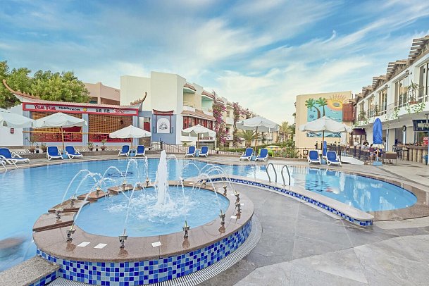 Minamark Beach Resort & Spa