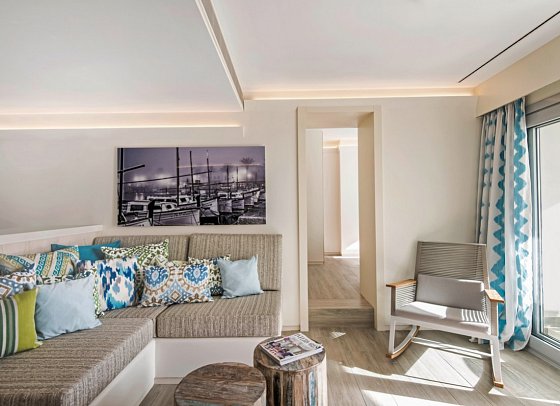 7Pines Resort Ibiza · Destination by Hyatt - Laguna Suite (Zimmercodierung WB2)