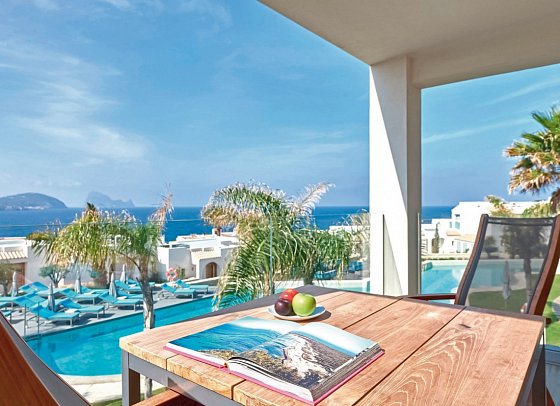 7Pines Resort Ibiza · Destination by Hyatt - Laguna Suite Infinity (Zimmercodierung WB3)