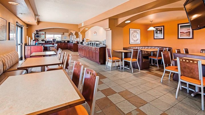 Best Western Plus King's Inn & Suites