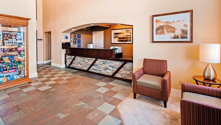 Best Western Plus King's Inn & Suites