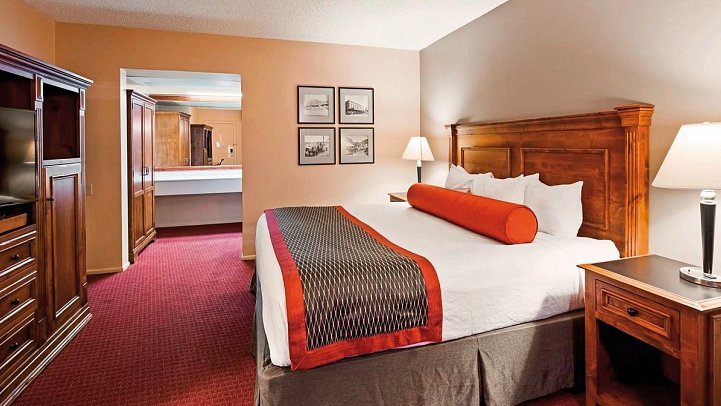 Best Western Plus King's Inn & Suites - Wohnbeispiel Standard Room (Zimmercodierung UG1)