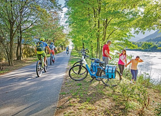 Etsch-Radweg Nauders - Gardasee - Radweg nahe Rovereto