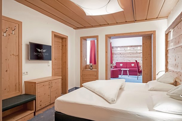 DAS Kaltschmid - Familotel Tirol - Wohnbeispiel Juniorsuite (Zimmercodierung JB1)
