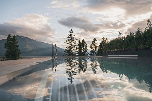 NIDUM Casual Luxury Hotel