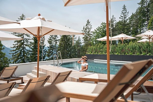 NIDUM Casual Luxury Hotel