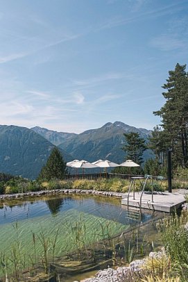 NIDUM Casual Luxury Hotel