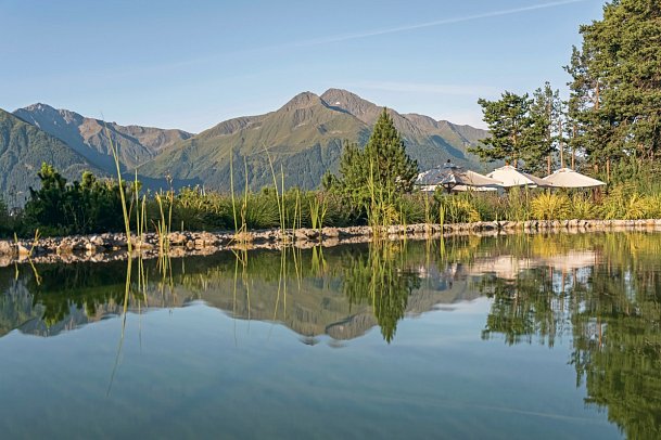 NIDUM Casual Luxury Hotel