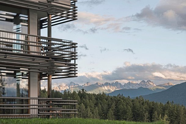 NIDUM Casual Luxury Hotel