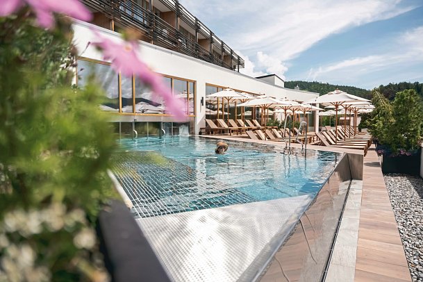 NIDUM Casual Luxury Hotel