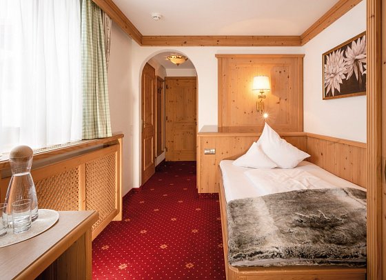 Panorama Hotel Almhof - Wohnbeispiel Einzelzimmer ohne Balkon (Zimmercodierung EB1)