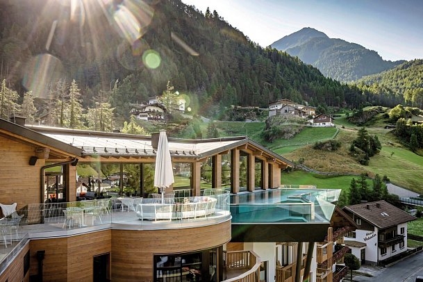 Das Central - Alpine. Luxury. Life.