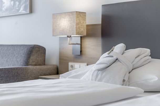 Lohmann - Wohnbeispiel Doppelzimmer Krokus (Zimmercodierung DB1)