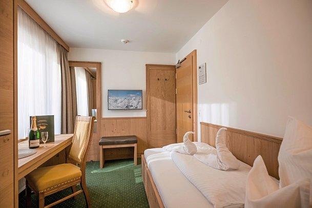 Hotel Gasthof Jäger - Wohnbeispiel Einzelzimmer Komfort (Zimmercodierung EF1)
