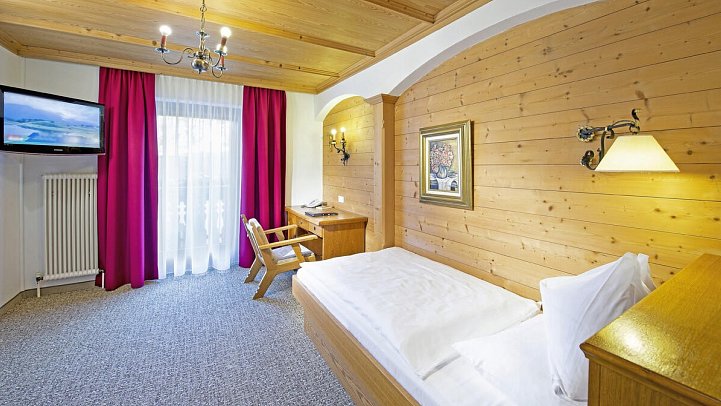 Landgut Zapfenhof - Wohnbeispiel Einzelzimmer (Zimmercodierung EB1)