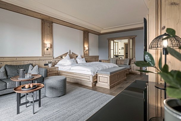 Alpenresort Schwarz - Wohnbeispiel Suite Sonnwiesen (Zimmercodierungen WF1 & WG3)