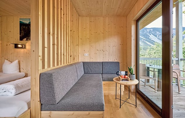 AREA 47 - Wohnbeispiel Doppelzimmer Plus (Zimmercodierung DB2)