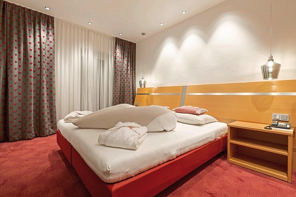 Alpenlove - Adult Spa Hotel - Wohnbeispiel Juniorsuite Herzilein (Zimmercodierung JB1)