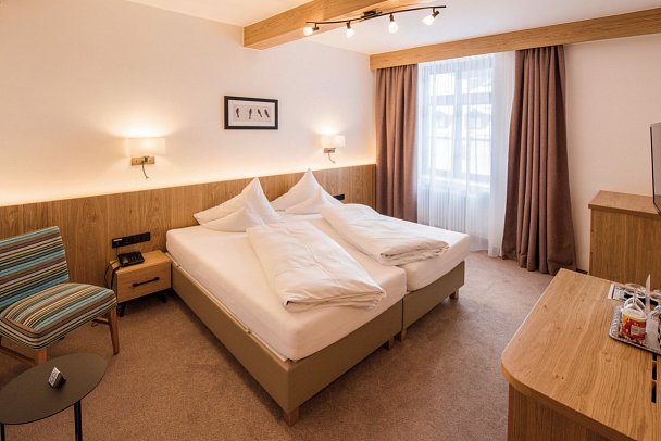 Post - Wohnbeispiel Doppelzimmer Gampen (Zimmercodierung DG1)