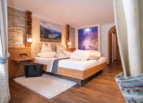 Beauty & Wellness Hotel Tirolerhof - Wohnbeispiel Juniorsuite Deluxe (Zimmercodierung JD1)