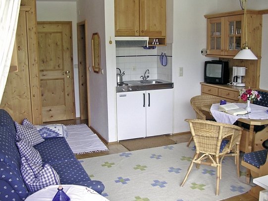 Schatzberg-Haus - Wohnbeispiel 2 Raum-Appartement (Zimmercodierung AB1)