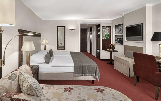 Lebenberg Schlosshotel Kitzbühel - Wohnbeispiel Doppelzimmer Classic Waldblick (Zimmercodierung DB1)