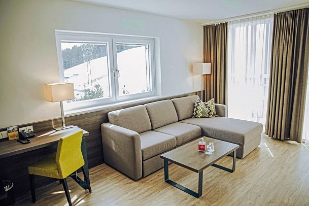 alpenhotel Kaiserfels - Wohnbeispiel Juniorsuite (Zimmercodierung JB1)