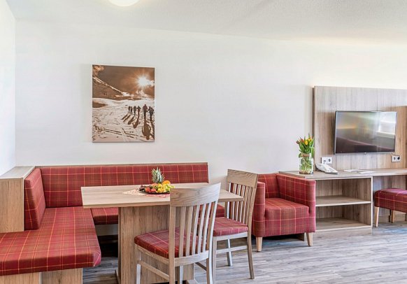 Ferienclub Bellevue am Walchsee - Wohnbeispiel Appartement Bergseite (Zimmercodierung AB1)