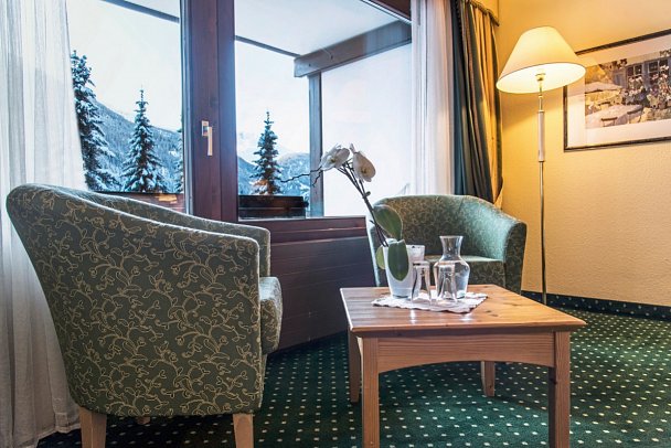 Alpenhof - Wohnbeispiel Familienzimmer Balkon (Zimmercodierung FB1)