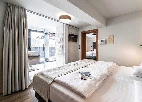 Dolomiten Residenz Sporthotel Sillian - Wohnbeispiel Juniorsuite Almrose