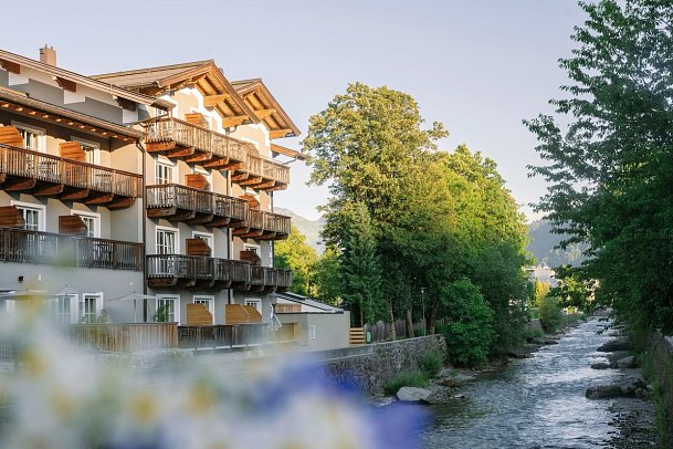HENRI Country House Kitzbühel - Außenansicht