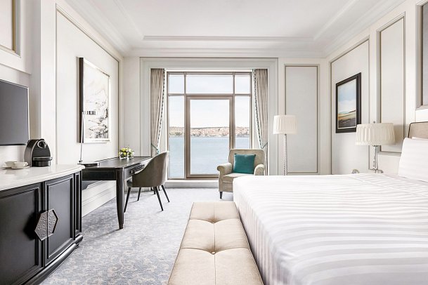 Shangri-La Bosphorus, Istanbul - Premier Bosphorus Room