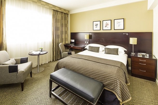 Pomme d'Or Hotel - Wohnbeispiel Doppelzimmer Executive (Zimmercodierung DT1)