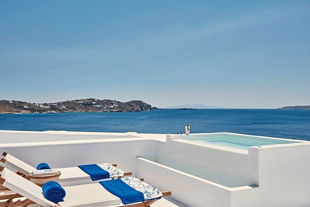 Katikies Mykonos - Junior Suite with Jetted Tub