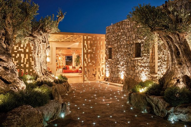 Myconian Naia, Luxury Suites