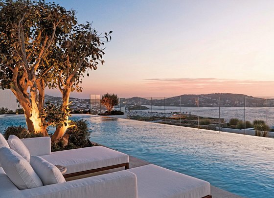Deos Mykonos - A Myconian Collection Hotel