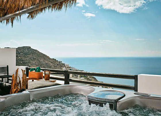 Myconian Utopia - Majestic Retreat Outdoor Jacuzzi (Zimmercodierung JB2)