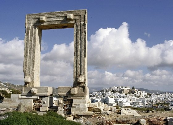 Kykladen-Inselhüpfen: Mykonos, Naxos, Santorin