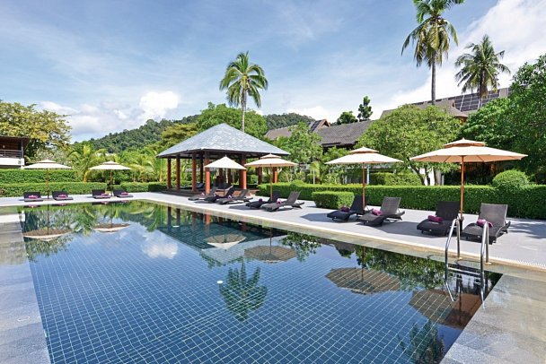 Twin Lotus Resort & Spa