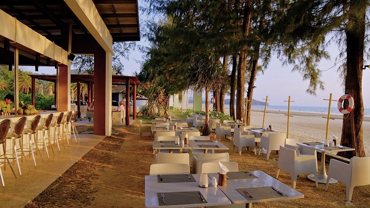 Twin Lotus Resort & Spa