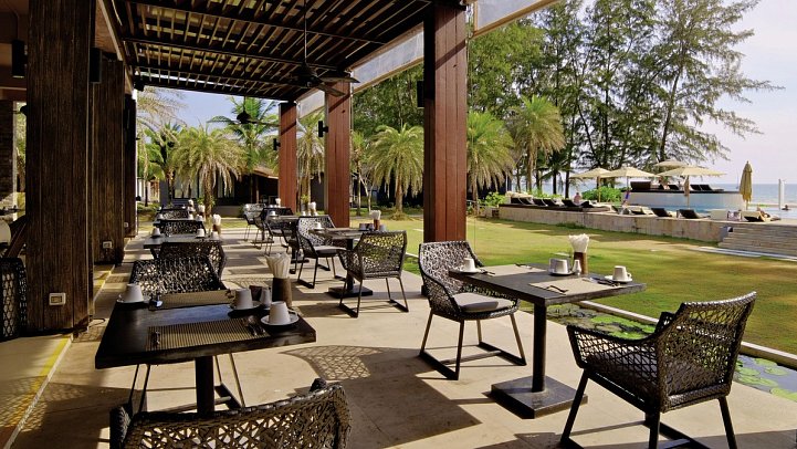 Twin Lotus Resort & Spa