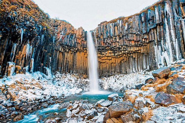Island mit Flair - Polarlicht, Golden Circle und charmante Hotels - Svartifoss