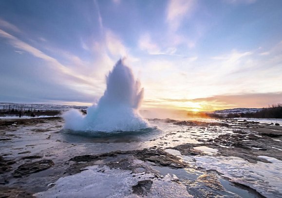 Erlebnis Island - Gletscher, Eishöhlen und Polarlichter - Strokkur