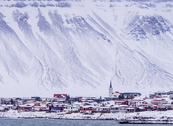 Isländische Naturelemente und Lichtspiele - Grundafjördur